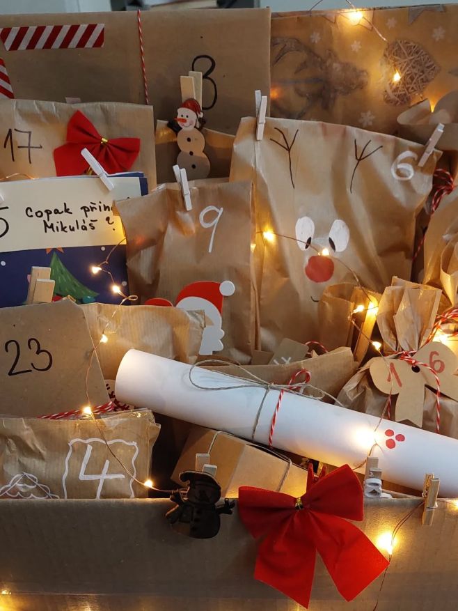 Co vy a adventní kalendář? Nechápu, že nám chybí už jen pár okýnek do Vánoc. Mentálně jsem pořád někde v říjnu 🙊 Nejvíc to...