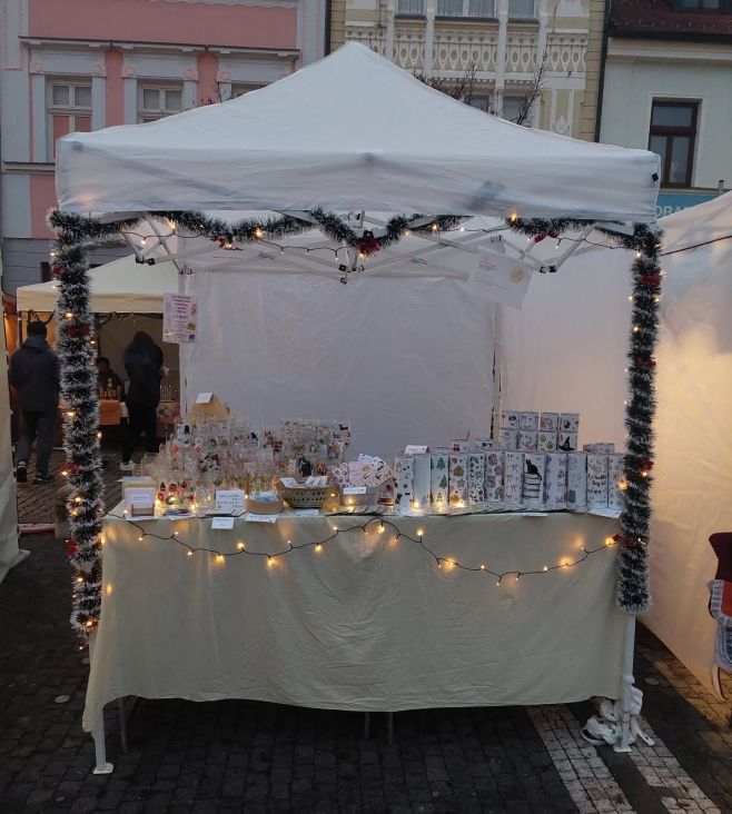 Tři trhy za námi, další tři před námi. Těšíme se ještě v sobotu 6. 12. v Hejnicich v neděli 7. 12. ve Svijanech v sobotu...